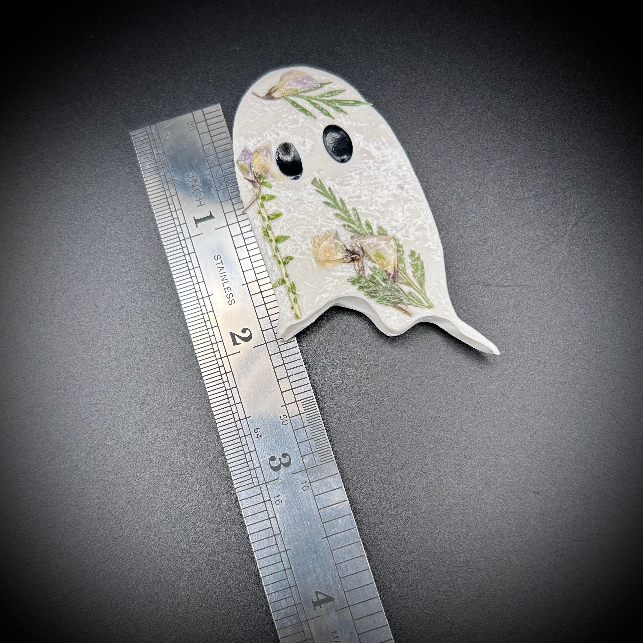 Botanical Ghost Magnet